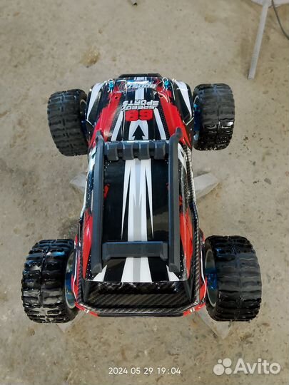 Радиоуправляемая машина RS