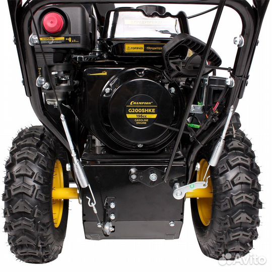 Снегоуборочник champion ST 662 E