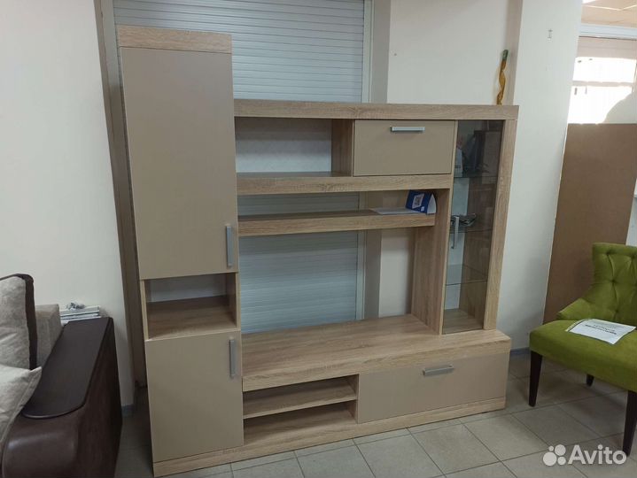 Стенка в гостиную новая