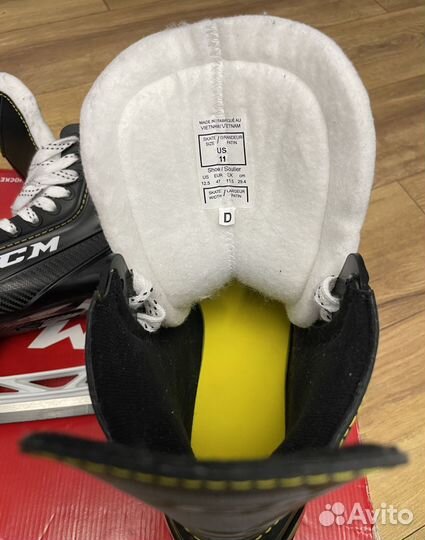 Коньки хоккейные CCM 11D