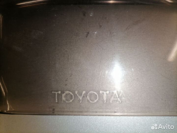 Ветровик на Toyota corolla