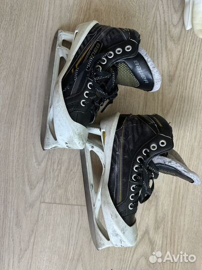 Хоккейные вратарские коньки bauer