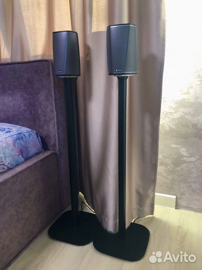 Heos 1 HS2 на стойках Vogel