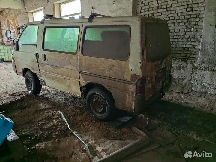 Mazda Bongo 2.0 МТ, 2000, 310 000 км