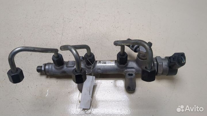 Рампа топливная Audi Q7, 2011