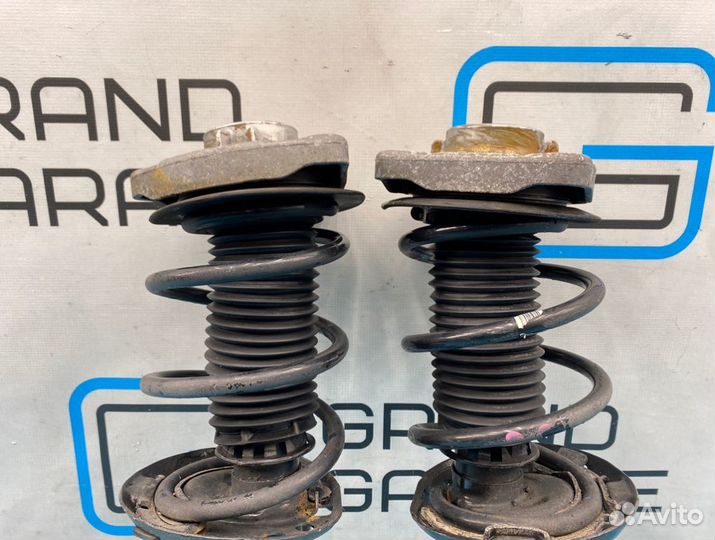 Стойки подвески передние Mercedes-Benz Cla-Class