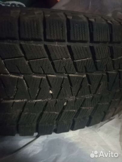 Bridgestone Blizzak DM-V1 245/70 R16