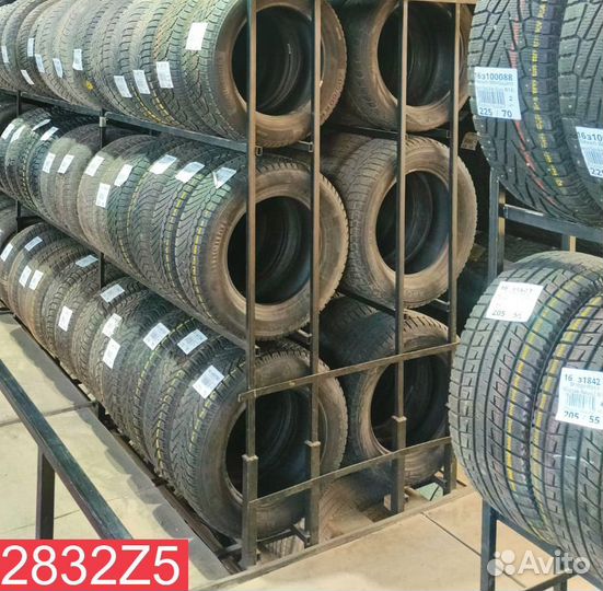 Dunlop SP Winter Ice 01 205/55 R16 92P