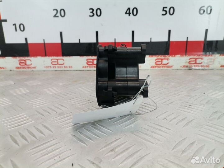 Замок крышки багажника для Skoda Superb (3T)