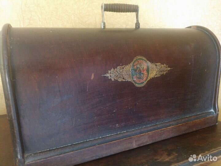 Швейная машина Singer