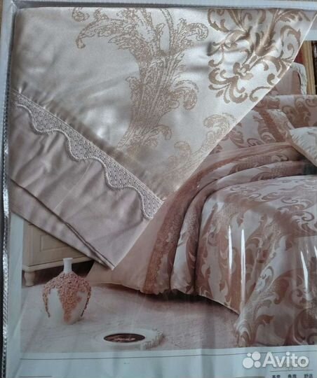 Сатин жаккард в подарочной коробке