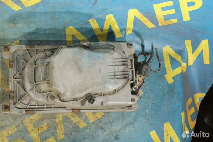 Передняя левая фара Mercedes Benz W123