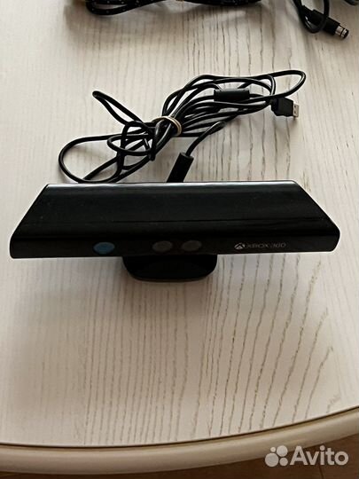 Xbox 360 E kinect (500gb)