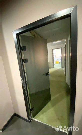 Дверь стеклянная межкомнатная