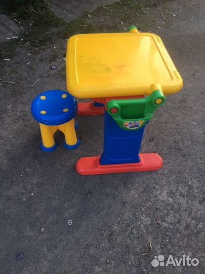 Детский стол и стул