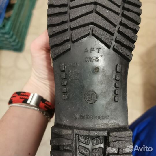 Сапоги резиновые женские 39 размера