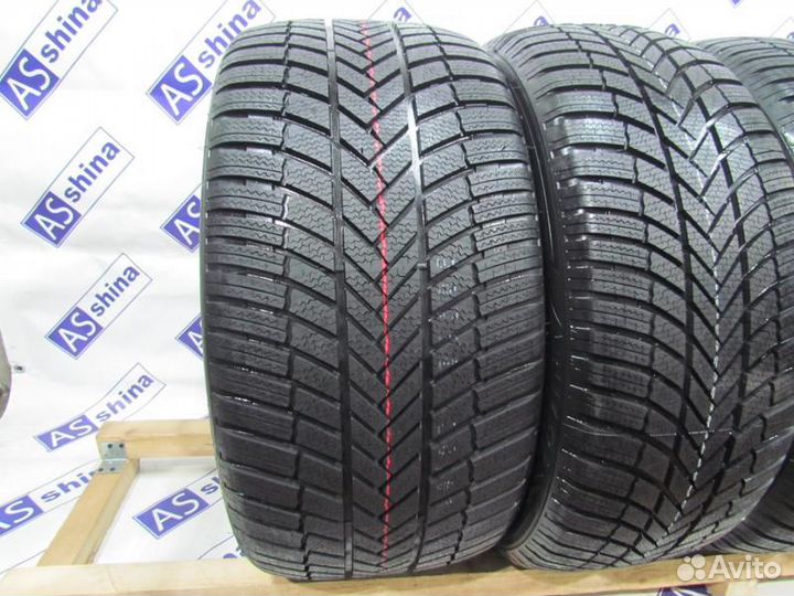 Bridgestone Blizzak LM-005 255/45 R20 и 285/40 R20 105V