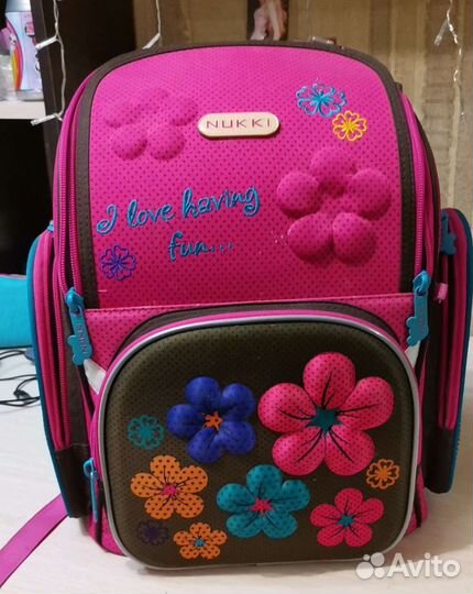 Рюкзак школьный для девочки 1 класс