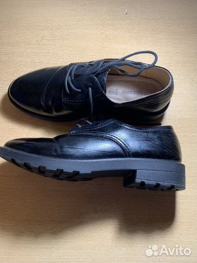 Продаю туфли