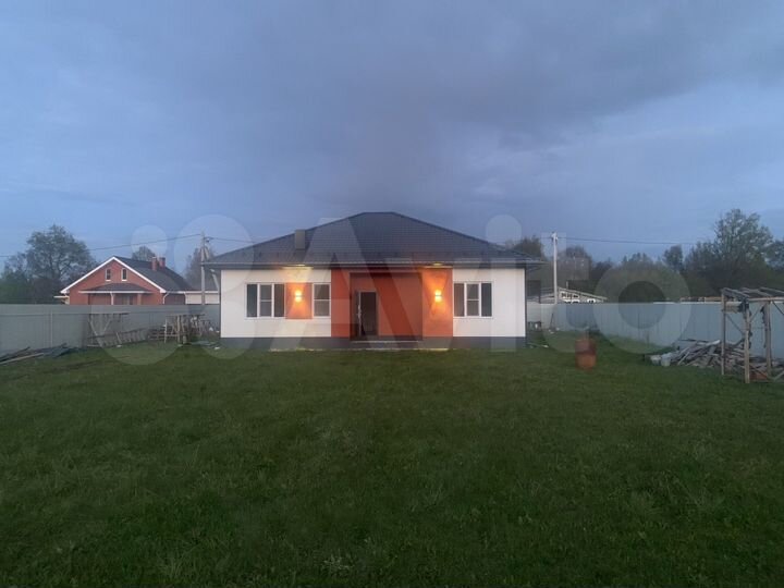 Коттедж 130 м² на участке 12,5 сот.