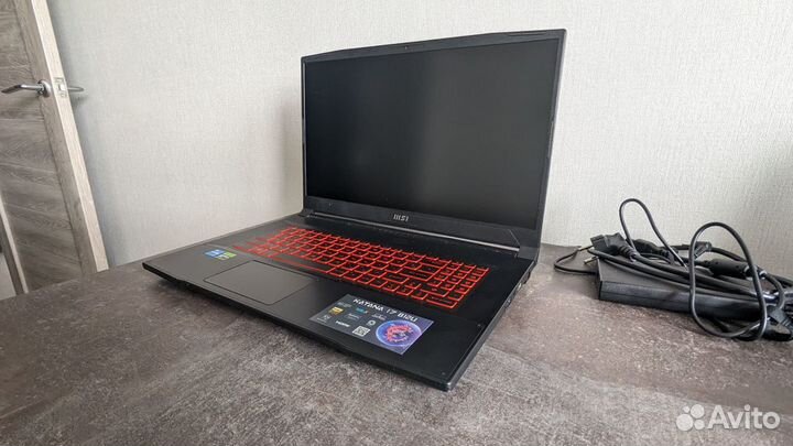 Игровой ноутбук msi katana GF76 17 B12UCR-821XRU