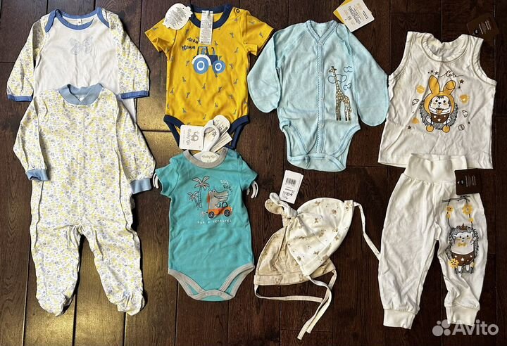 Продам комбинезоны на малыша размер 56-62