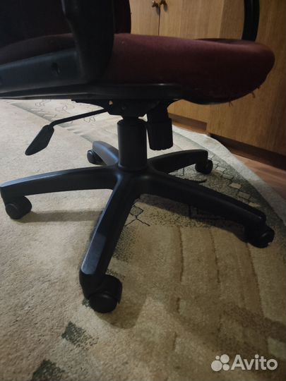 Компьютерное кресло