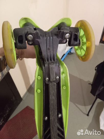 Продаю детский самокат