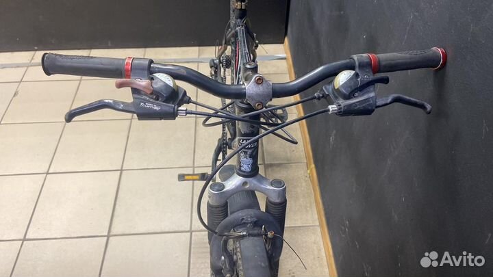 Велосипед алюминиевый Land Rover. колеса 26