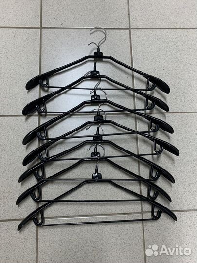 Вешалки плечики