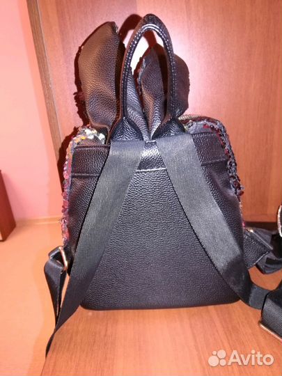 Продам 5 рюкзаков и папку для трудов с ручками