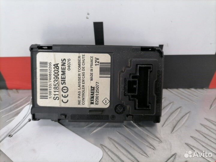 Замок зажигания для Renault Scenic 2 8200125077