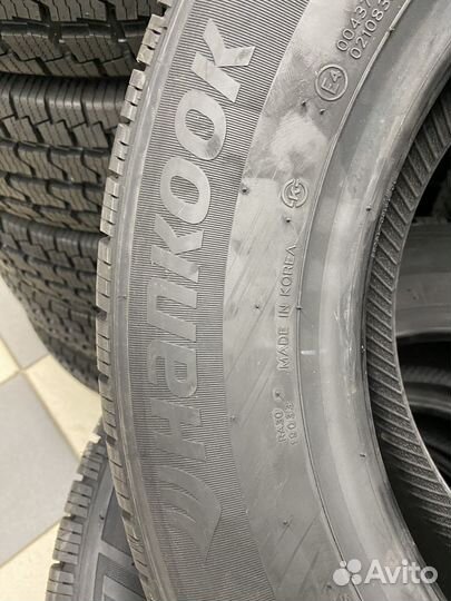 Hankook Vantra ST AS2 RA30 195/70 R15C 104R