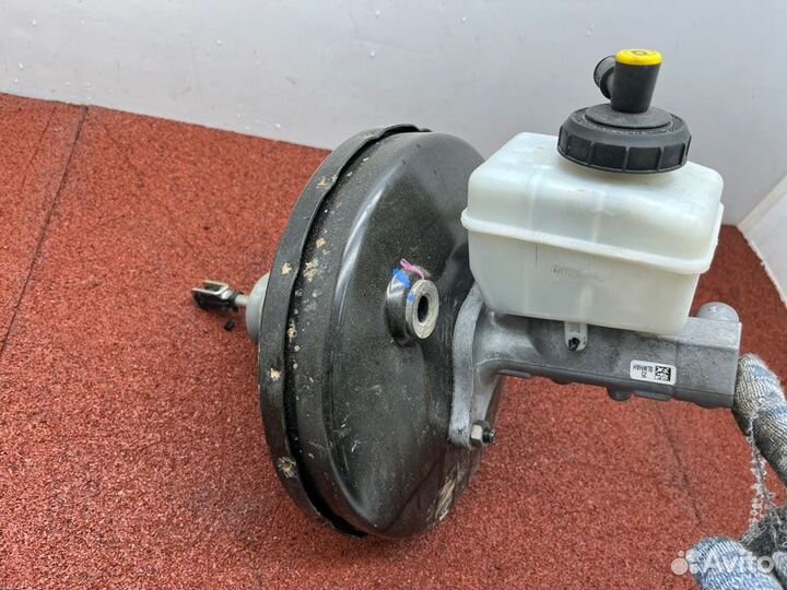 Вакуумный усилитель тормозов Renault Duster