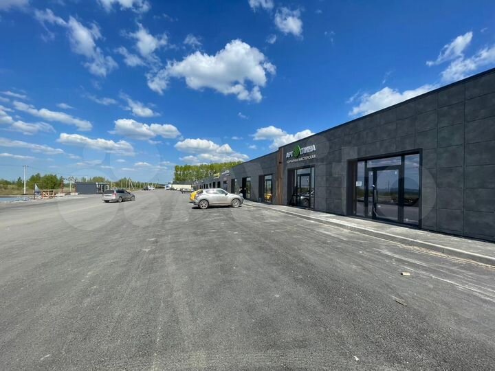 Торговая площадь на красной линии, 37 м²