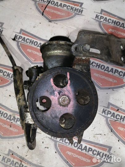 Гидроусилитель руля 4432012140/ Toyota Sprinter 19