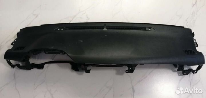 Торпедо Toyota Fortuner (приборная панель)