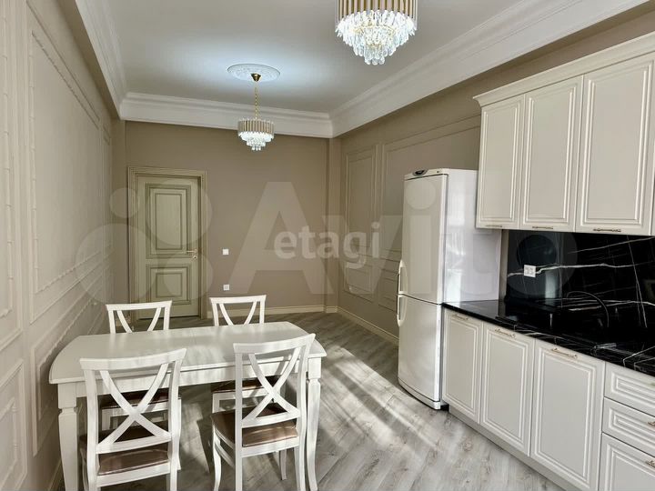 2-к. квартира, 63 м², 5/13 эт.