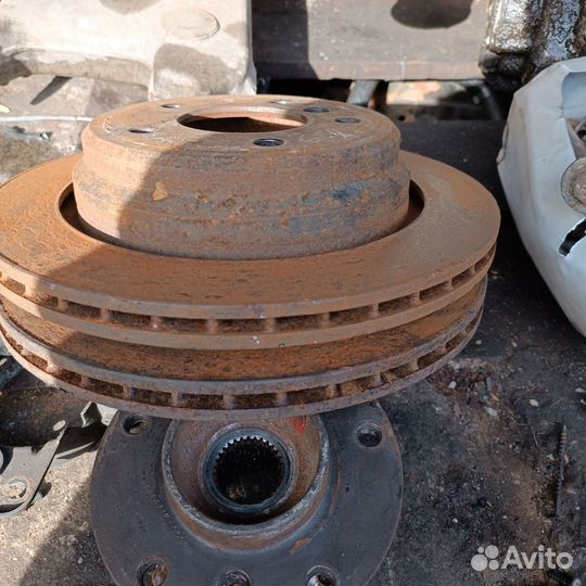 Bmw e39 задние тормозные диски