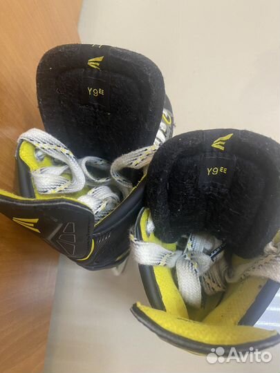 Коньки хоккейные профессиональные