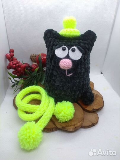 Котик плюшевый