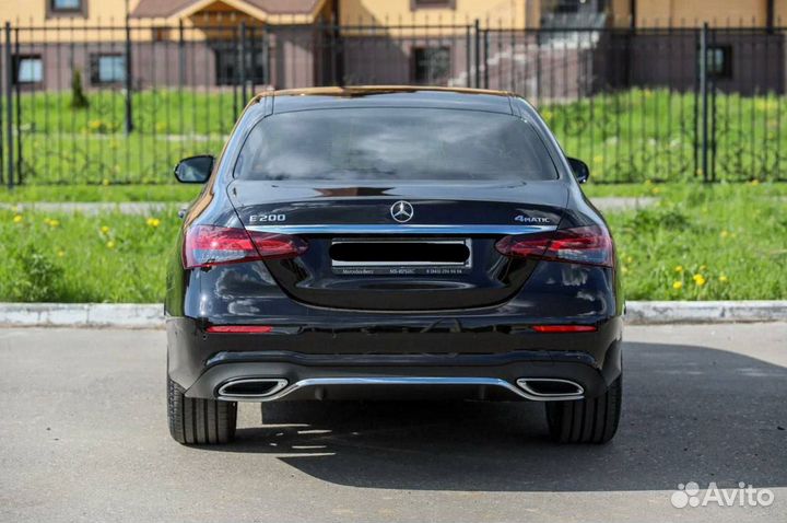 Нужен сменщик 2/2 для работы в бизнес на Mercedes