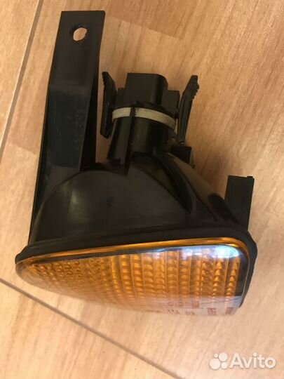 Поворотники BMW E34