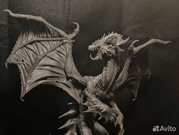Дракон фигурка