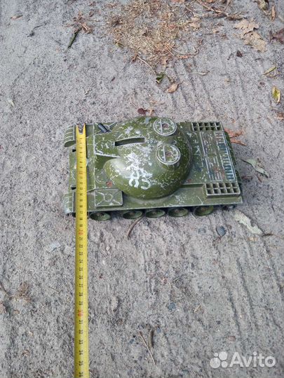 Игрушка танк СССР