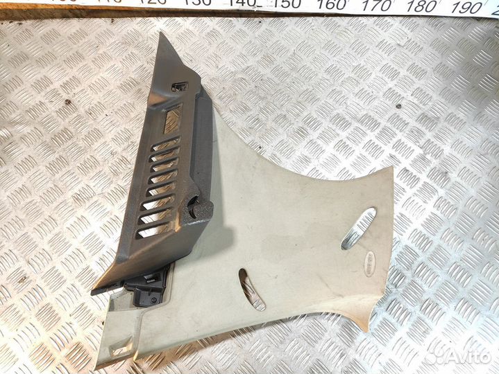 Обшивка стойки левая Renault Clio 2005 2012