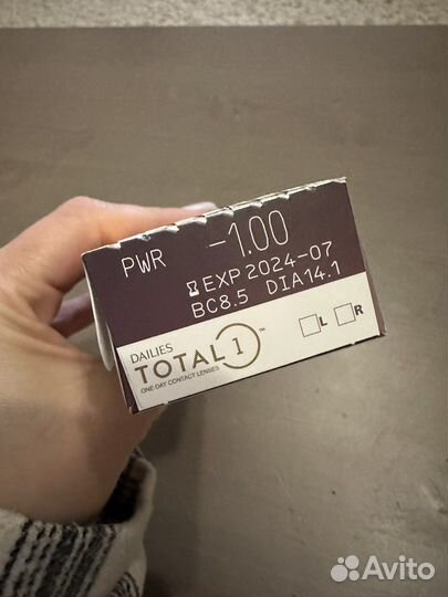 Линзы контактные -1