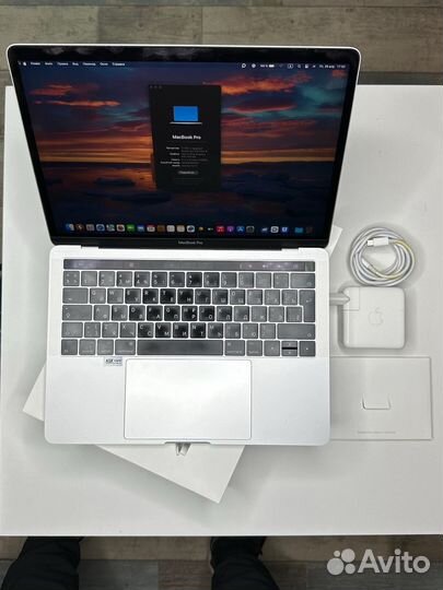 Macbook pro 13 2017 touch bar