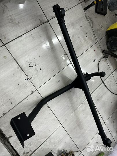 Фаркоп на ваз 21213-14