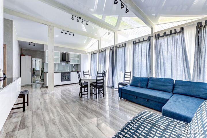 База отдыха возле озера